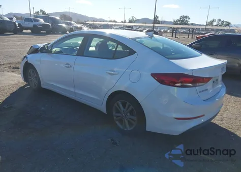 2018 Hyundai Elantra Value Edition z USA, uszkodzony, nr VIN 5NPD84LF8JH378122